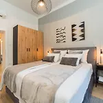 Maraska Lux Апартаменты *