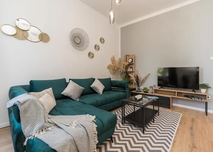 Apartment Maraska Lux *