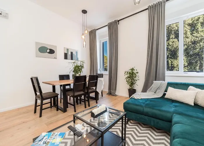 Apartment Maraska Lux *